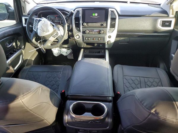 2021 NISSAN TITAN Crew Cab