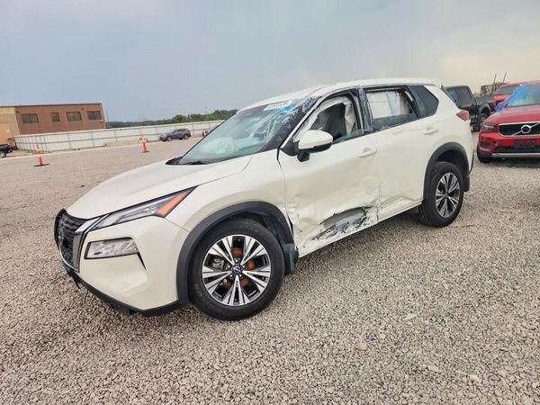 2023 NISSAN ROGUE SV — Front 3/4
