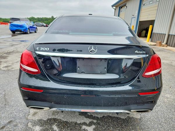2017 MERCEDES-BENZ E E300-4M