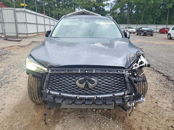 2021 INFINITI QX50 Essential