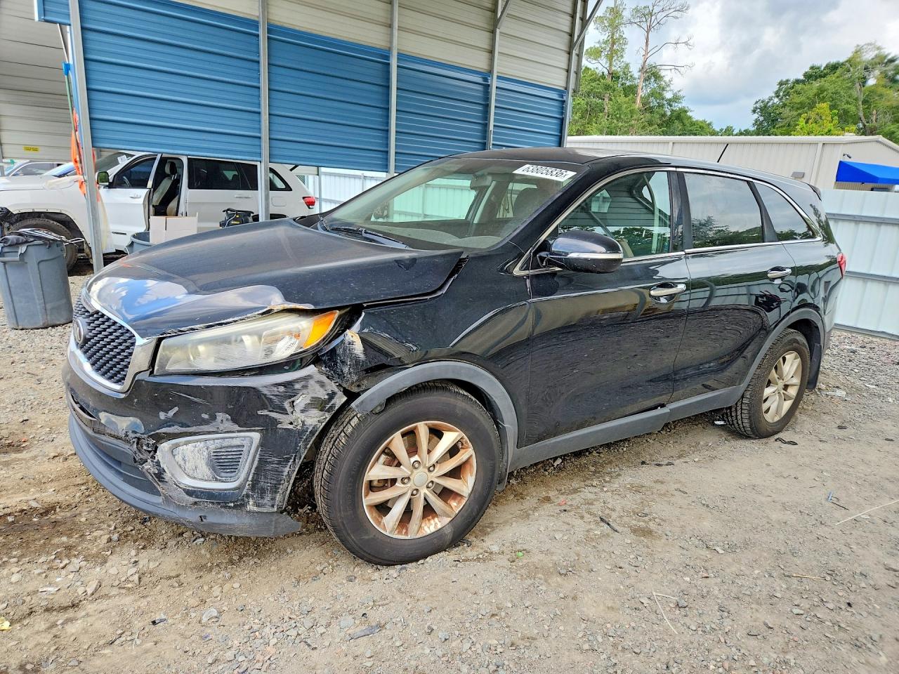 2016 KIA SORENTO L / LX
