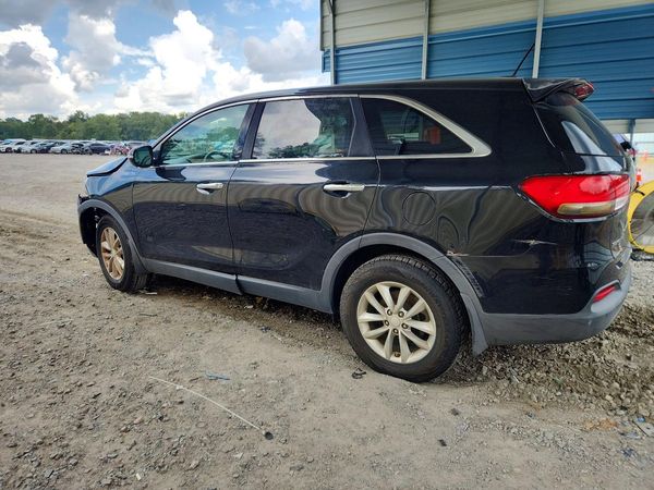 2016 KIA SORENTO L / LX