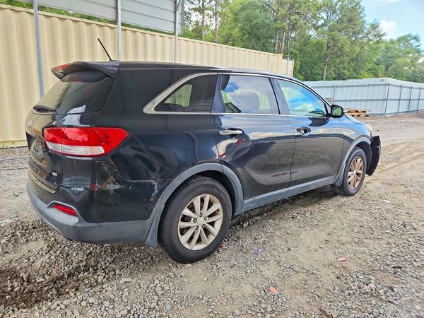 2016 KIA SORENTO L / LX
