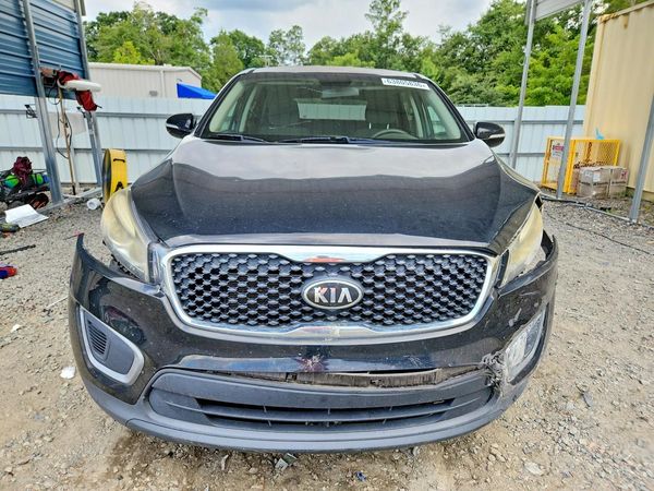 2016 KIA SORENTO L / LX