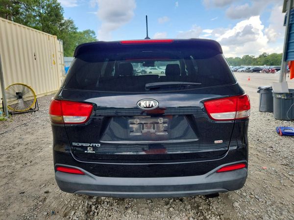 2016 KIA SORENTO L / LX