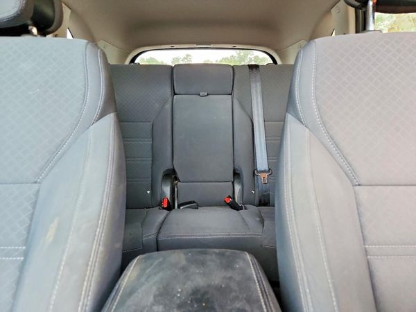 2016 KIA SORENTO L / LX