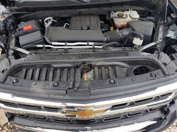 2024 CHEVROLET SILVERADO LT-L — Engine bay