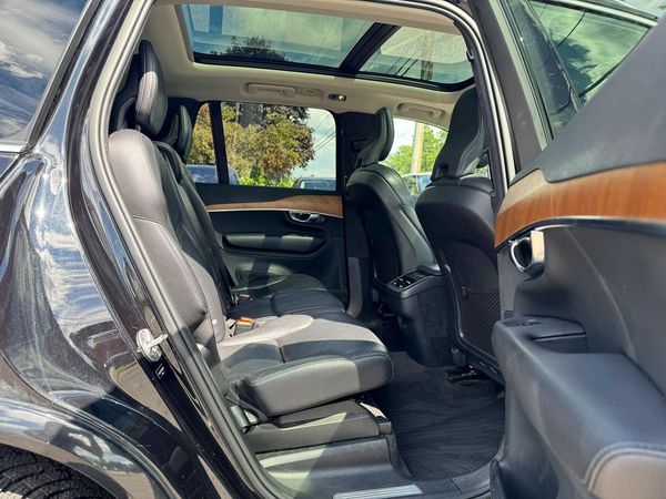 2022 VOLVO XC90 Momentum (excl S60)