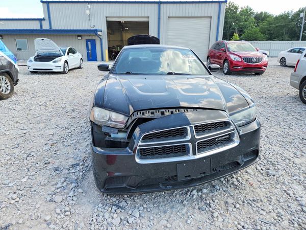 2012 DODGE CHARGER SE