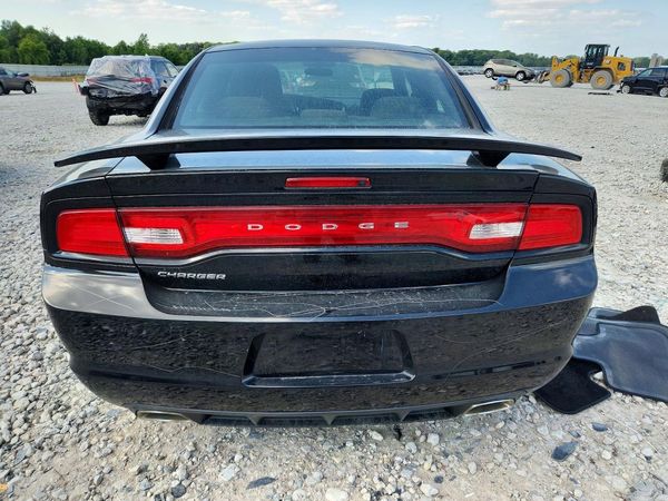 2012 DODGE CHARGER SE