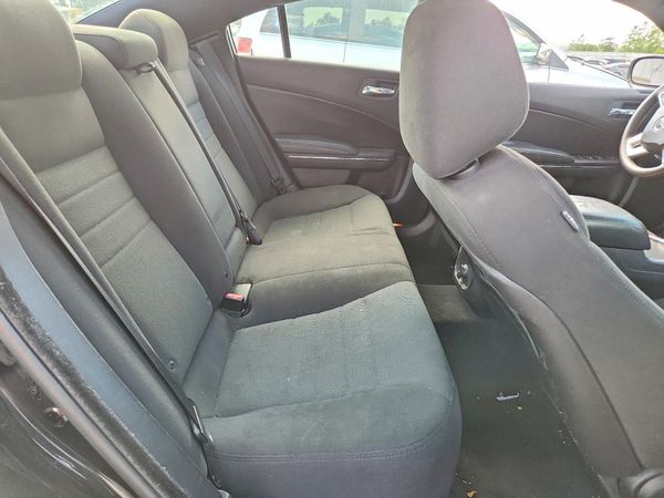 2012 DODGE CHARGER SE
