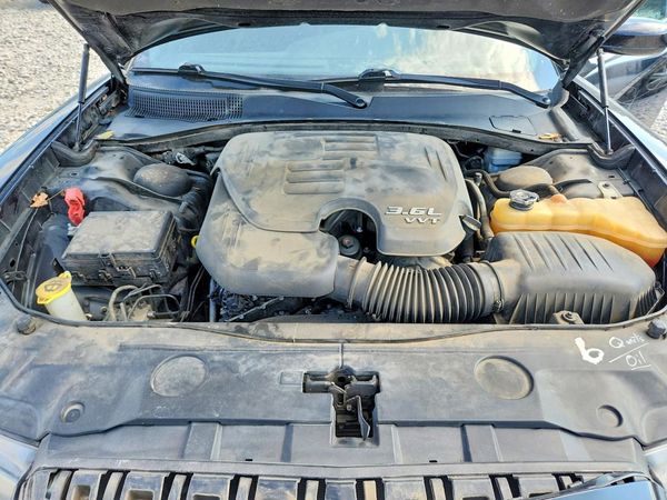2012 DODGE CHARGER SE