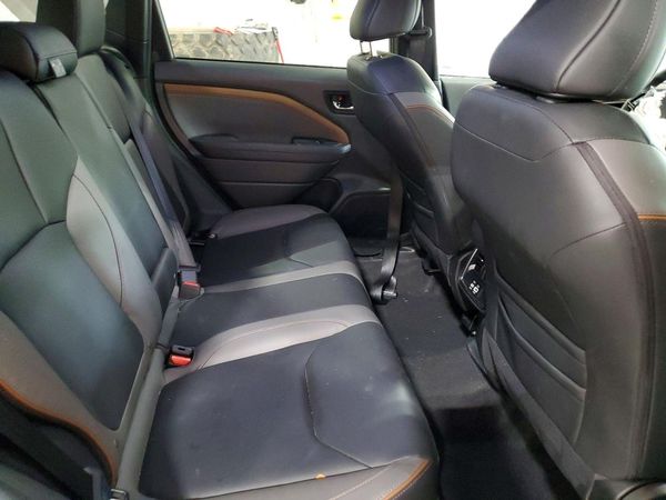 2025 SUBARU FORESTER Sport Base