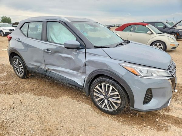 2024 NISSAN KICKS SV