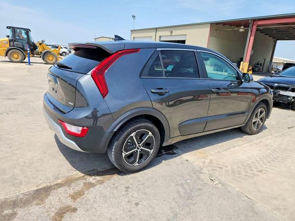 2026 KIA NIRO LX
