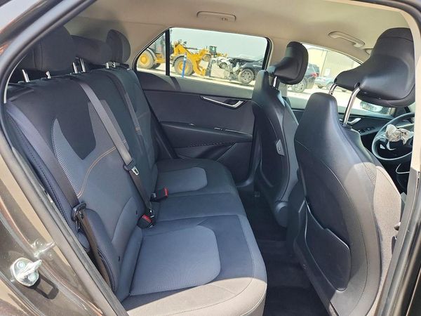 2026 KIA NIRO LX