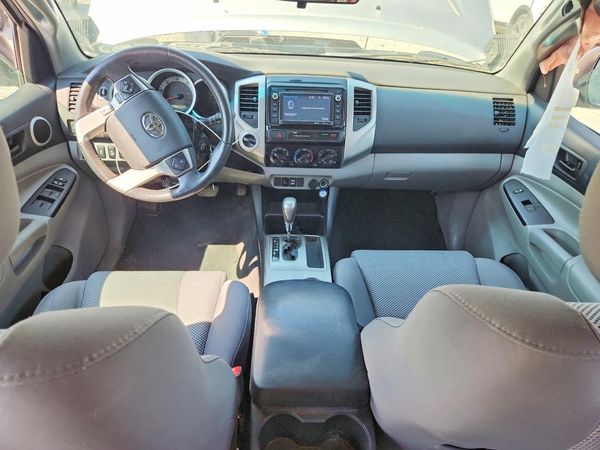 2015 TOYOTA TACOMA Delux Grade