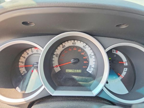 2015 TOYOTA TACOMA Delux Grade