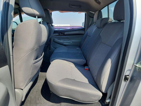 2015 TOYOTA TACOMA Delux Grade