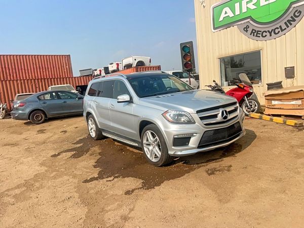 2013 MERCEDES-BENZ GL GL550 4MATIC