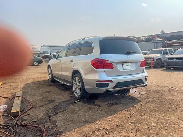 2013 MERCEDES-BENZ GL GL550 4MATIC