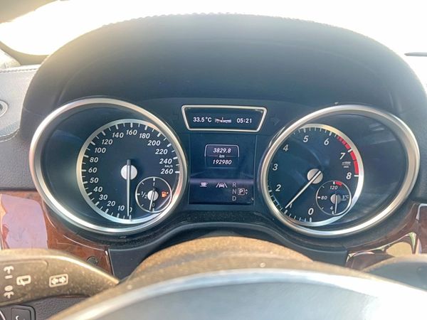 2013 MERCEDES-BENZ GL GL550 4MATIC