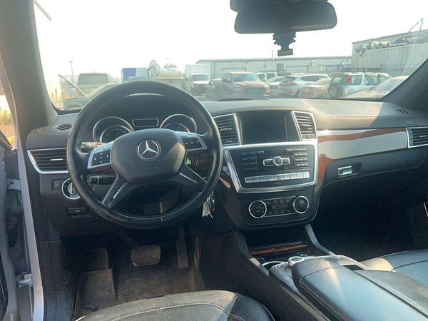 2013 MERCEDES-BENZ GL GL550 4MATIC