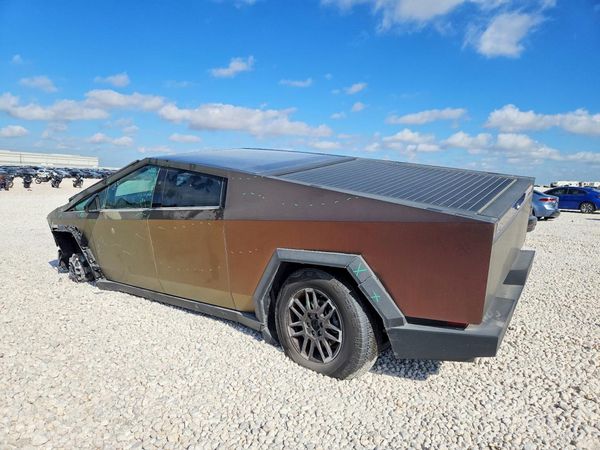 2024 TESLA CYBERTRUCK