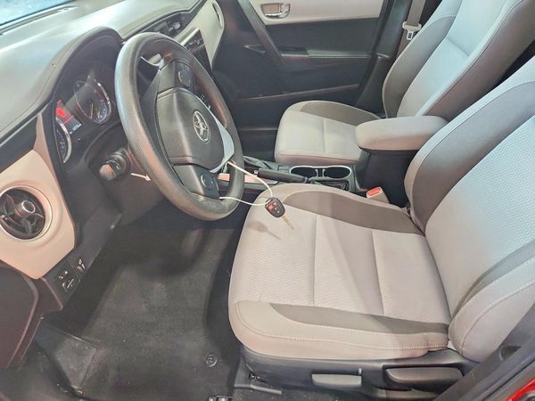 2017 TOYOTA COROLLA