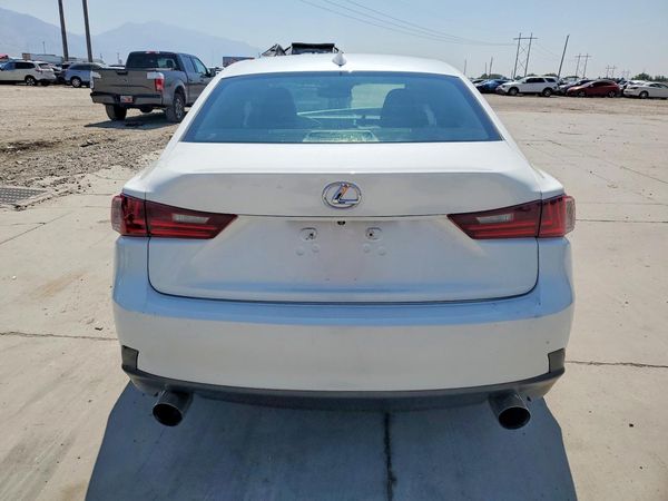 2016 LEXUS IS 300