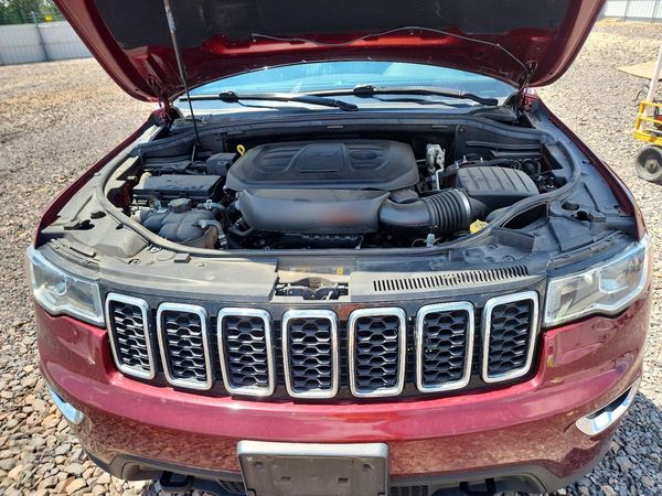 2021 JEEP GRAND CHEROKEE LAREDO 4X4