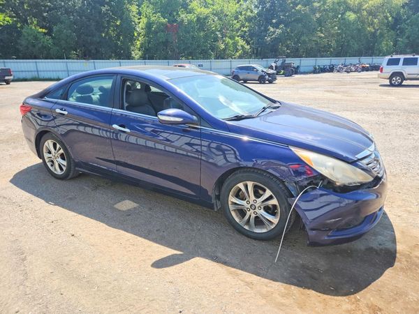 2012 HYUNDAI SONATA Middle level