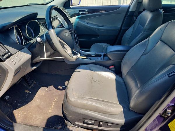2012 HYUNDAI SONATA Middle level