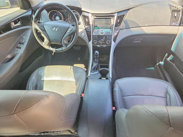 2012 HYUNDAI SONATA Middle level