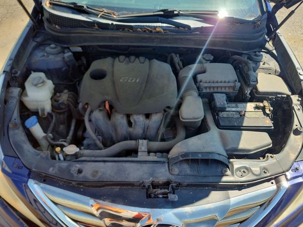 2012 HYUNDAI SONATA Middle level