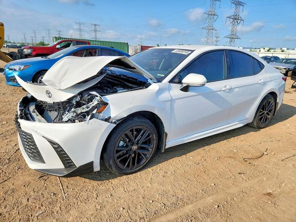 2026 TOYOTA CAMRY — Front 3/4