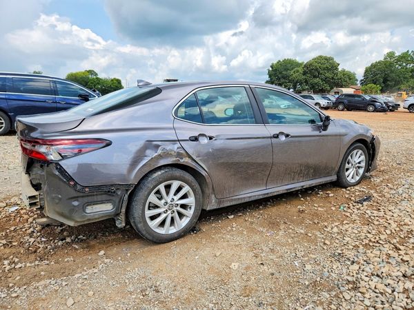 2023 TOYOTA CAMRY