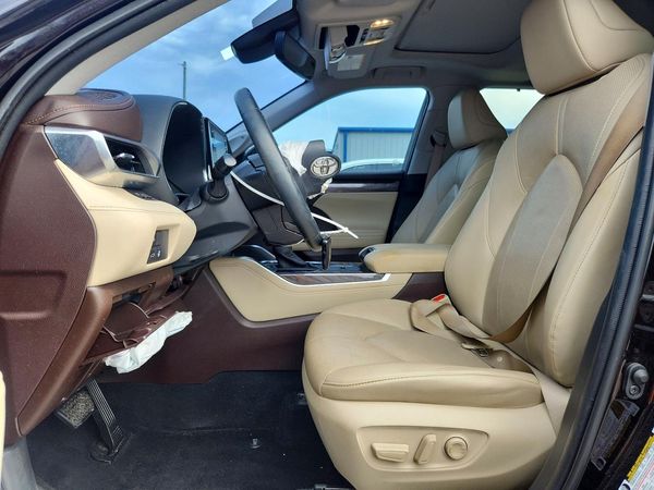 2020 TOYOTA HIGHLANDER Limited