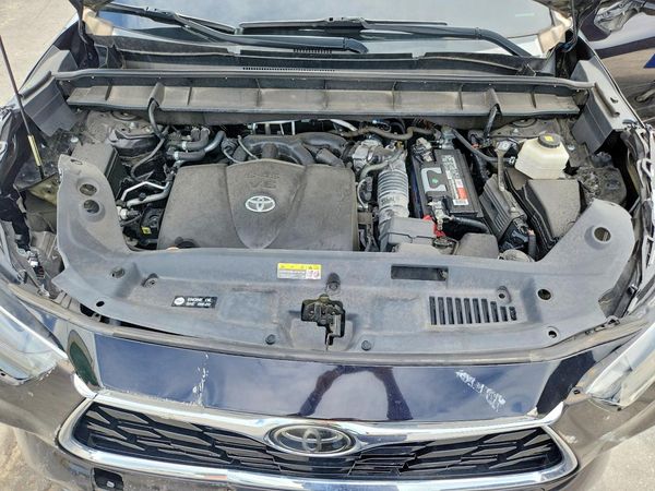 2020 TOYOTA HIGHLANDER Limited