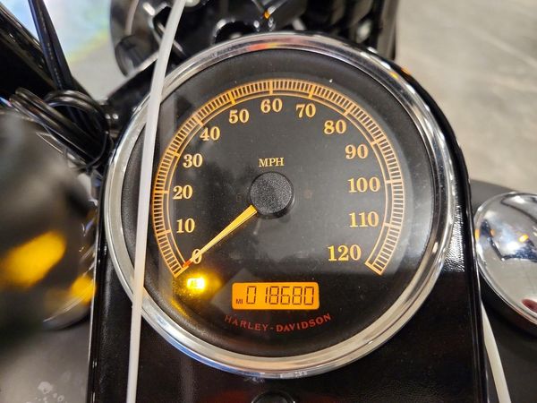 2017 HARLEY-DAVIDSON FLSTFBS