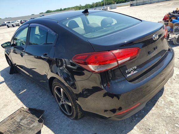 2017 KIA FORTE LX Base