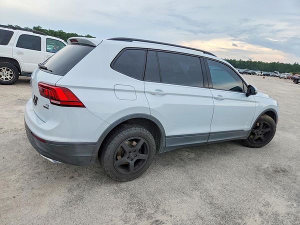 2018 VOLKSWAGEN TIGUAN 4Motion S