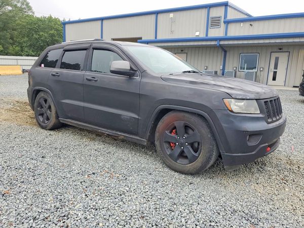 2013 JEEP CHEROKEE Laredo — Passenger 3/4