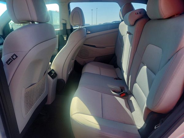 2017 HYUNDAI TUCSON