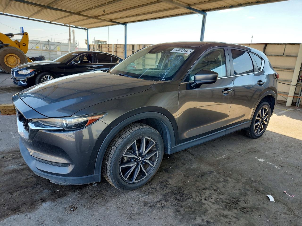 2018 MAZDA CX-5 Touring — Front 3/4