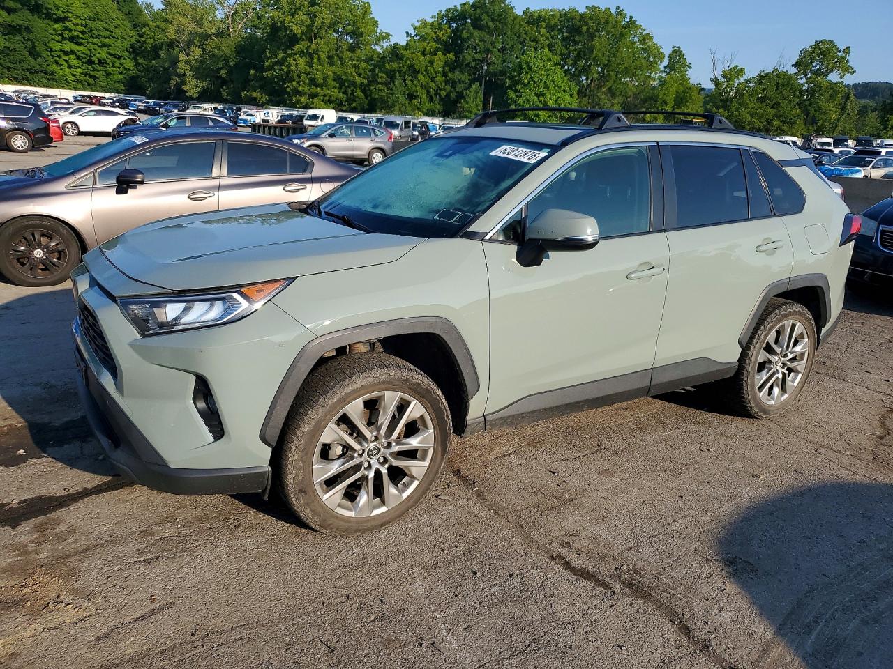 2019 TOYOTA RAV4 XLE Premium