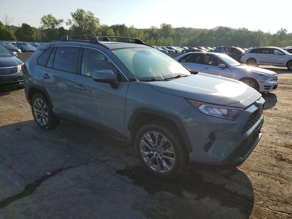 2019 TOYOTA RAV4 XLE Premium