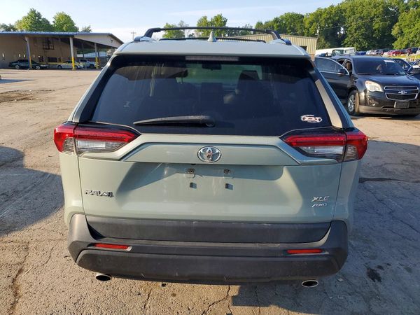 2019 TOYOTA RAV4 XLE Premium