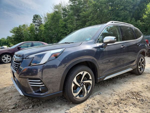 2022 SUBARU FORESTER Touring