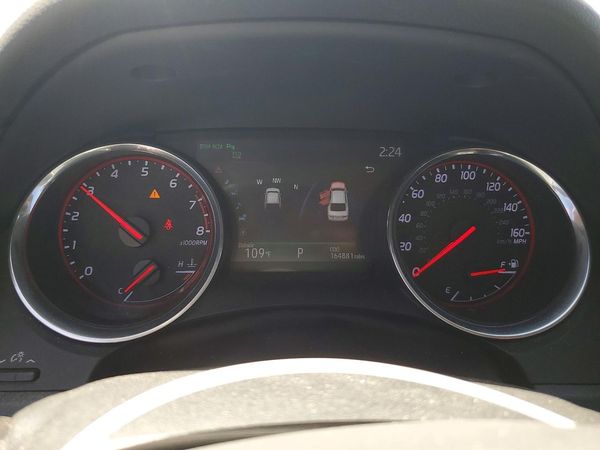 2019 TOYOTA CAMRY XLE/XSE